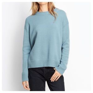 SALE! Vince. cashmere sweater, size xsmall